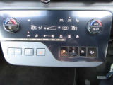 オートエアコンで車内快適!冬場に役立つシートヒーター、ハンドルヒーターついてます。