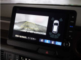 ◆リアワイドカメラシステム◆3種類の表示で後方確認をサポート♪セレクトレバーを「R」の位置に入れるとカメラ画像に切り替え。ノーマルビューでは従来のリアカメラと同様の標準的なビューで表示します!