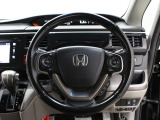 【運転席まわり】Honda独自の設計思想に基づき、自然に手を伸ばした先に操作したいものがあるようレイアウトを追求 !