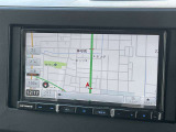 【社外ナビゲーション!】遠くへのお出かけする際の心強い味方です!自車位置の確認はもちろん、Bluetooth接続や機能も充実。各操作もしやすく安心です。