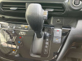 使いやすいシフトレバーです。是非一度お試しください。