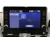 純正ナビを装備。タッチパネル式で使いやすく、お出かけもラクラクです。