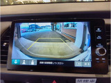バックカメラももちろんついておりますので駐車時も後方が確認できて安心ですね!