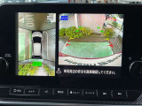 アラウンドビューモニター:空から見下ろしているような視点でスムーズな駐車と安全確認ができ安心して運転出来ます。