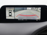 360&deg;ビューモニターを搭載しています。コーナーセンサーと合せてお使いいただくことで、安全、安心にお車の取り回しを行っていただけます。