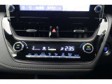 ★エアコンはオートタイプが装着済みです!オートモードにしておけば、車内温度を設定するだけで風の料や吹き出し口の切り替えを機械が行ってくれます!一年中快適な環境を作れますよ♪