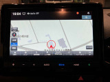 8インチディーラーオプションナビとなっております。インターナビも対応しているので日本全国おでかけすることができます!