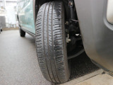 タイヤの溝もしっかり残っていますので、安心して走行可能です。