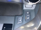 本革シートを快適に使うためのシートヒーターとベンチレーションを装備しています。