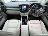 XC40 ウルトラ B4 AWD 4WD 