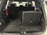 大容量トランクスペース。分割可倒式セカンドシートを使用すれば更に広大なスペースが実現します。