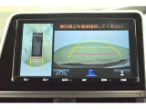 専用のカメラにより、上から見下ろしたような視点で360度クルマの周囲を確認することができます☆縦列駐車や幅寄せ時に活躍してくれます