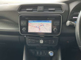 【日産オリジナルナビゲーション】ナビには充電スポットも表示されるので、安心して運転できます。
