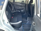 リヤシートも広くてゆったり座れます。