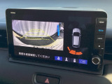 バックカメラも装備しております。車庫入れの苦手なお客様、もうご心配いりません。バックカメラがあれば、ぶつける心配無し?!重宝します!!