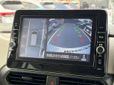 空から車を見たような「アラウンドビューモニター」!車の周りが一目で確認できるので、小さなお子様や障害物があっても安心して乗ることができます♪