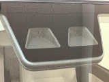 安心装備のスマートアシスト付きです☆ フロントガラス上部のステレオ式カメラで安全運転をサポートしてくれます☆