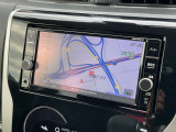 ナビゲーションはディーラーオプションナビを搭載。操作性に優れ直感・感覚的に使用していただけます。説明書も揃っておりますので、ご安心ください。