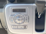 ◆エアコン◆温度の設定をしてAUTOボタンを押すだけ簡単。車内を快適な温度に保ってくれます