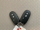 持っているだけでドア開閉・始動がワンタッチで出来る便利なインテリジェントキーです!