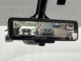 インテイリジェントスマートルームミラーを装備しておりますので、後席の荷物・後席者を気にすることなく、後続車等の確認をすることができます☆