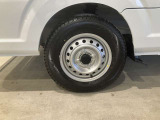 しっかりした足回りで安心して運転できます。