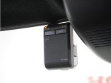 ◆ドライブレコーダー◆映像・音声などを記録する自動車用の装置です。 もしもの事故の際の記録はもちろん、旅行の際の思い出としてドライブの映像を楽しむことができます。