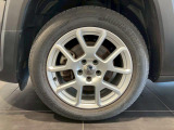 17インチ純正ホイールです。