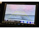 バックカメラが装備されており、後方の安全確認はもちろんのこと狭い場所での駐車や雨の日・夜間など視界の悪いコンディションでのストレスの軽減にもなります!