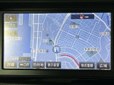 【純正ナビ】専用設計で車内の雰囲気にマッチ!ナビ利用時のマップ表示は見やすく、いつものドライブがグッと楽しくなります!