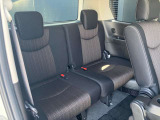しっかりとした3列目シート。皆でのドライブが楽しめます。