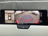 狭い場所での駐車やすれ違いなどでより的確な運転操作に役立つ360&deg;ビューモニターが装備されています。