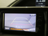 バックガイドモニターで、後方を確認しながら安心して駐車することができます。運転初心者も熟練者も必須の機能ですよ!