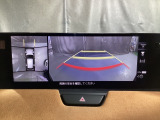 狭い場所での駐車やすれ違いなどでより的確な運転操作に役立つ360&deg;ビューモニターが装備されています。
