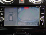 上からの視点で狭い駐車場への駐車などに役立つアラウンドビューモニターです♪