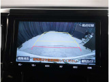 バックガイドモニターで、後方を確認しながら安心して駐車することができます。運転初心者も熟練者も必須の機能ですよ!