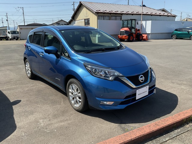 ノート 1.2 e-POWER X Vセレクション 