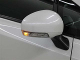 サイドターンランプ付きドアミラーです。