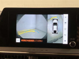 いまや必須装備「ナビゲーション」搭載!知らない場所にスイスイッとドライブ。もう、これなしではハンドルを握れませんね!でも運転中の操作は危険ですのでご注意ですね☆