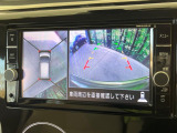 【アラウンドビューモニター】専用のカメラにより、上から見下ろしたような視点で360度クルマの周囲を確認することができます☆死角部分も確認しやすく、狭い場所での切り返しや駐車もスムーズに行えます。