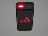 SOSコール 急病時や危険を感じた時SOSコールスイッチを押すと、専門のオペレーターに繋がって、警察や救急車への連携サポートしてくれます。(別途登録費用がかかります)
