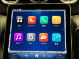 新しくなったセンターコンソールはスマートフォンを操作するような感覚でナビから車両の設定までが可能です。