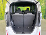 普段のお買い物や通勤、送迎等に十分な荷室スペースを確保しております。セカンドシートを倒すと、大きな荷物の積載も可能です♪