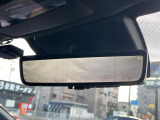 【デジタルインナーミラー】後席の大きな荷物や同乗者で後方が確認しづらい時でも安心!カメラが撮影した車両後方の映像をルームミラー内に表示。クリアな視界で状況の確認が可能です!