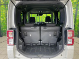普段のお買い物や通勤、送迎等に十分な荷室スペースを確保しております。セカンドシートを倒すと、大きな荷物の積載も可能です♪