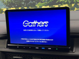 【メーカー純正ナビ】インテリアに溶け込むスタイリッシュな「専用設計」メーカーナビを装備♪視認性や操作性など基本性能にも優れ、より上質なカーライフをお楽しみいただけます。
