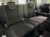 3列目シートはもちろん状態良好☆大人でもゆったりと座って頂けますので、大人数でのお出かけもラクラクです♪ご家族で、気の知れた仲間で、ドライブに行くのが楽しみですね♪