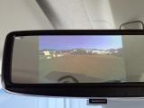 バックカメラ装備しております。駐車時に大変役に立ちますよ。駐車が苦手な方にも便利機能です。