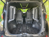 普段のお買い物や通勤、送迎等に十分な荷室スペースを確保しております。セカンドシートを倒すと、大きな荷物の積載も可能です♪