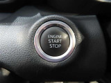 スマートキー装備車なので、キーを取り出さなくてもエンジン始動が可能です。